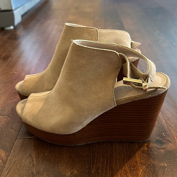 Kenneth Cole New York Shoes - Kenneth Cole suede wedges size 8.5